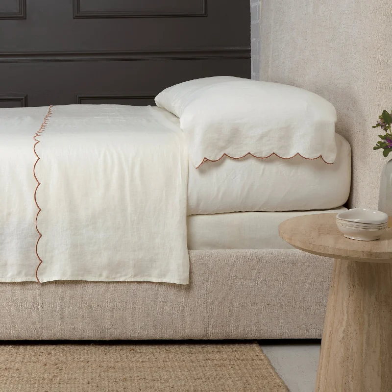 Kelly Cream/Terracotta Bedding