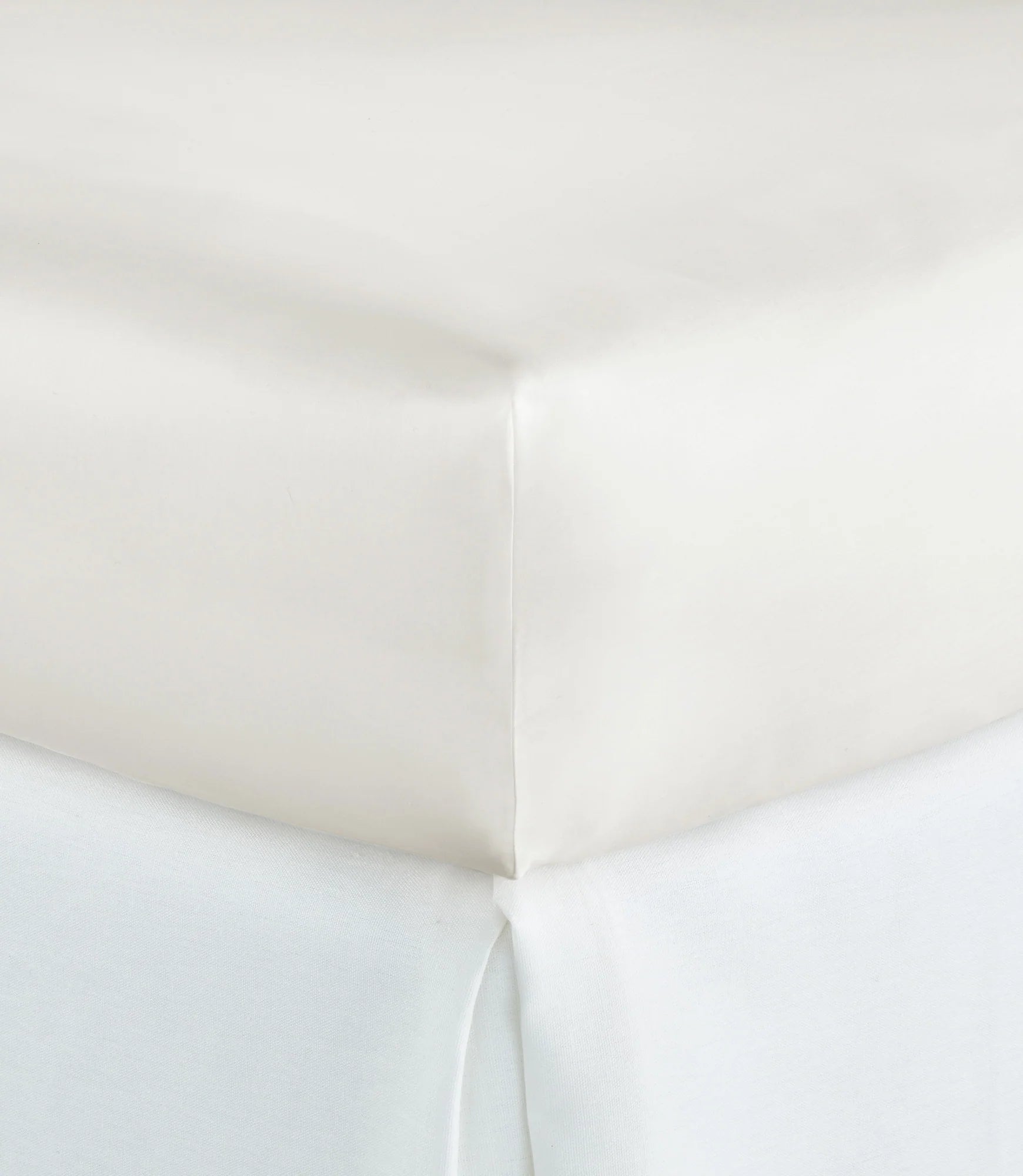 Soprano Sateen Fitted Sheet by PA